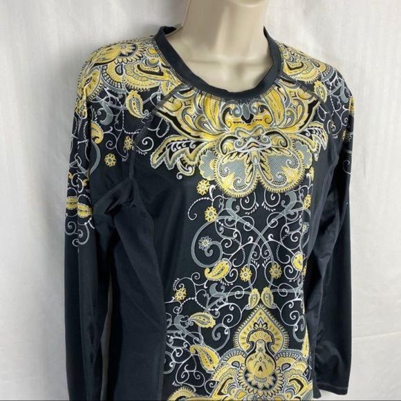 4/$25 Athleta Runaway Top Long Sleeve Damask Paisley Run Athletic Shirt Womens S - Picture 2 of 5